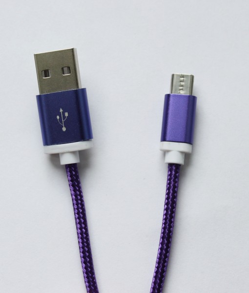 tkanevyj_usb_kabel_metall_purple